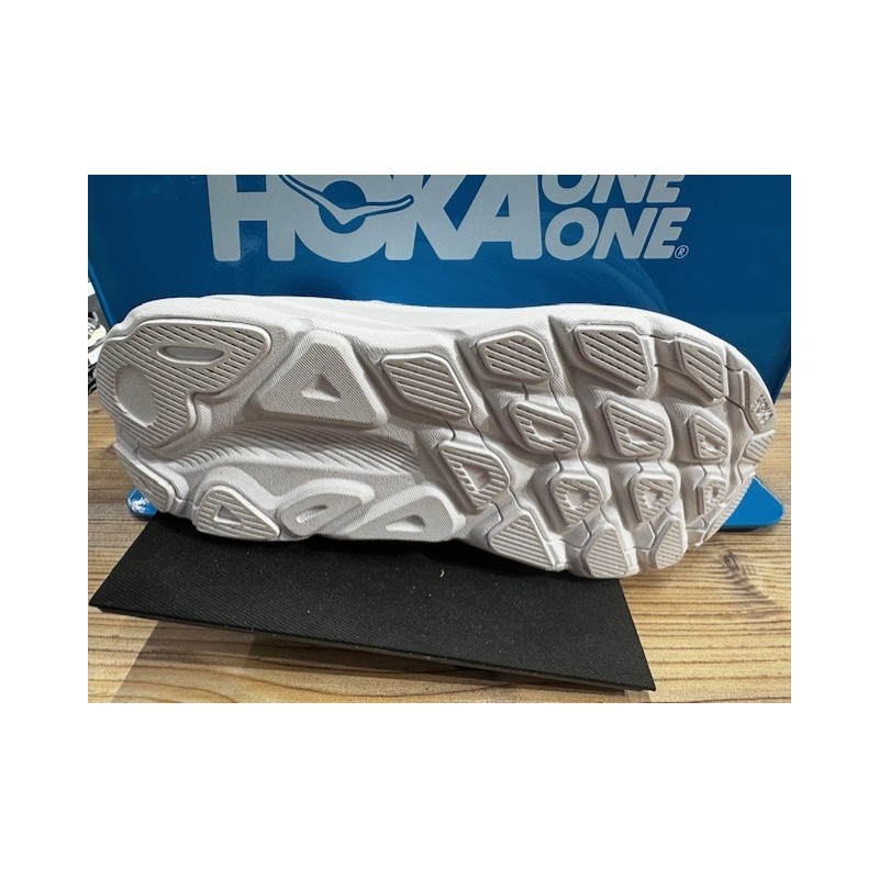 HOKA Clifton 9 dame Shifting Sand/Eggnog