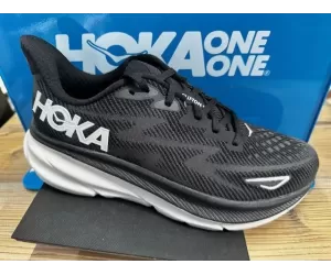 HOKA Clifton 9 dame Shifting Sand/Eggnog