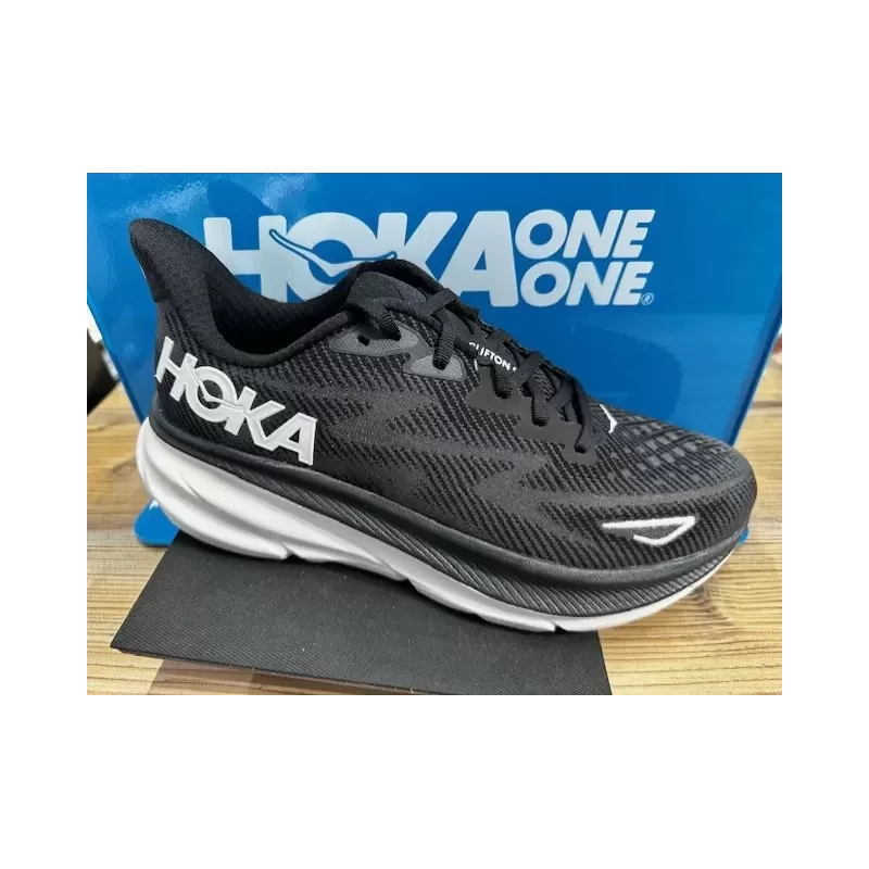 HOKA Clifton 9 dame Shifting Sand/Eggnog