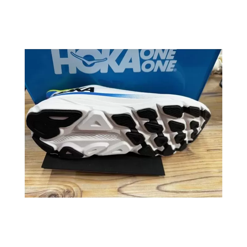 HOKA Clifton 9 dame Shifting Sand/Eggnog